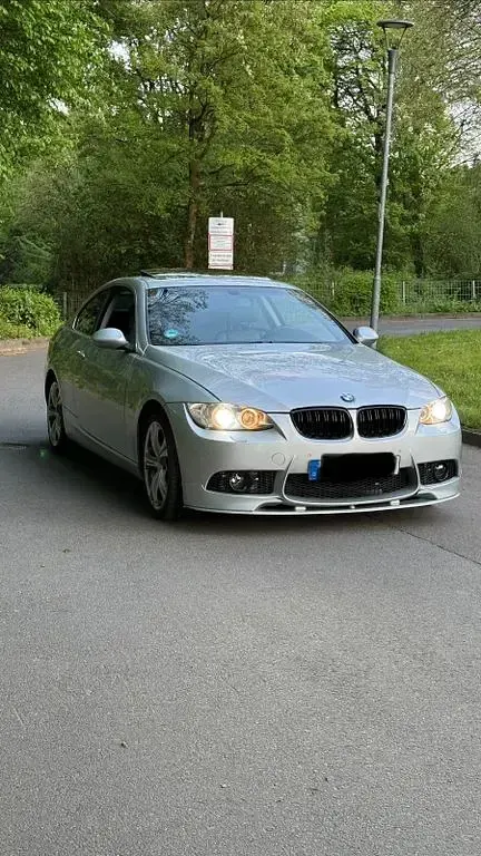 Gebraucht BMW 325 Sport Line 218 PS (160 kW) 2006 Silber Coupé