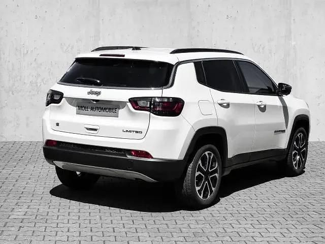 Gebraucht Jeep Compass Limited 131 PS (96 kW) 2023 Alpine white (vr296) SUV
