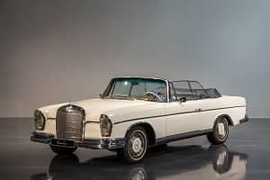 Weiß Gebraucht 1965 Mercedes 300 SE Cabrio | 195.000 € - Bild 1/4