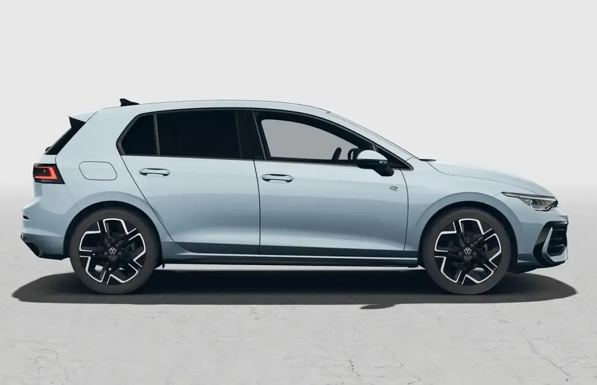 Neu VW Golf VIII R-line 150 PS (110 kW) 2026 Moonstone grey/black roof Limousine