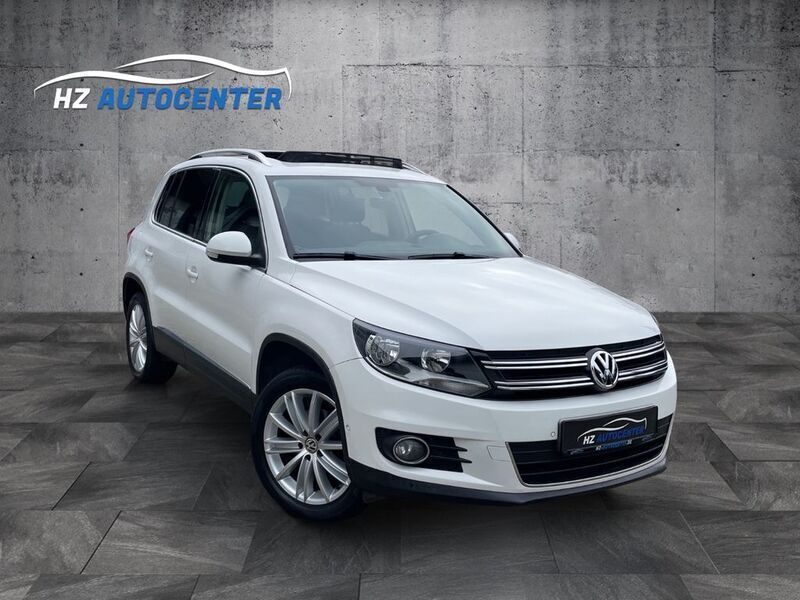 Weiß Gebraucht 2012 VW Tiguan Sportline SUV | 11.999 € (Fairer Preis) - Bild 1/4