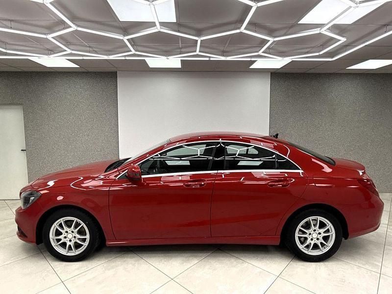 Gebraucht Mercedes CLA200 156 PS (114 kW) 2014 Jupiterrot Coupé