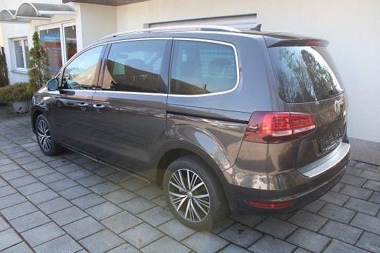 Gebraucht VW Sharan Allstar 150 PS (110 kW) 2016 Blackoakbrown Van / Kleinbus