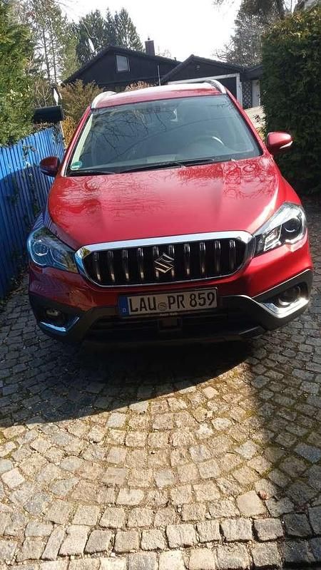 Gebraucht Suzuki SX4 Comfort 129 PS (94 kW) 2020 Rot Limousine