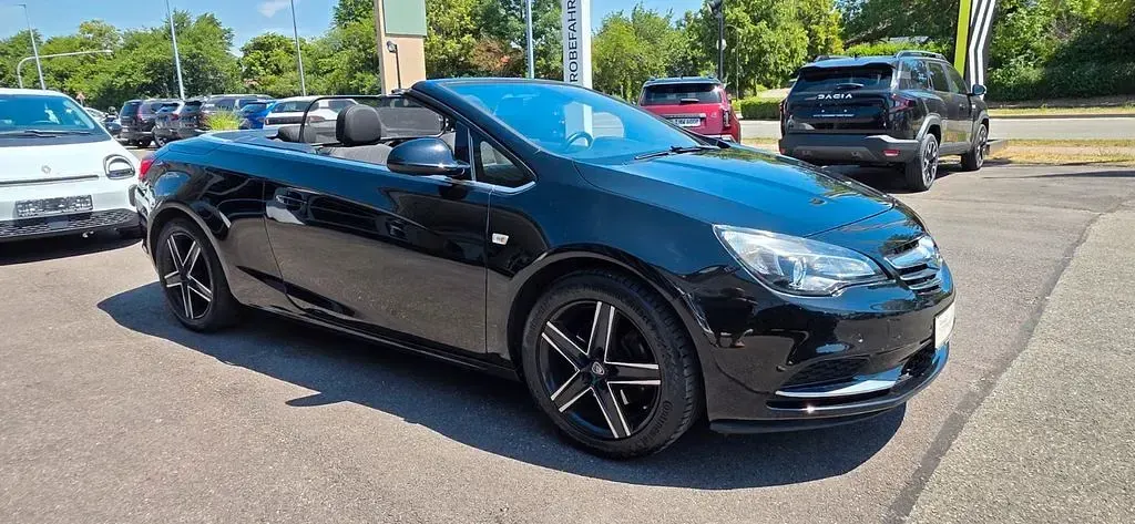 Gebraucht Opel Cascada Edition 140 PS (102 kW) 2017 Schwarz Cabrio