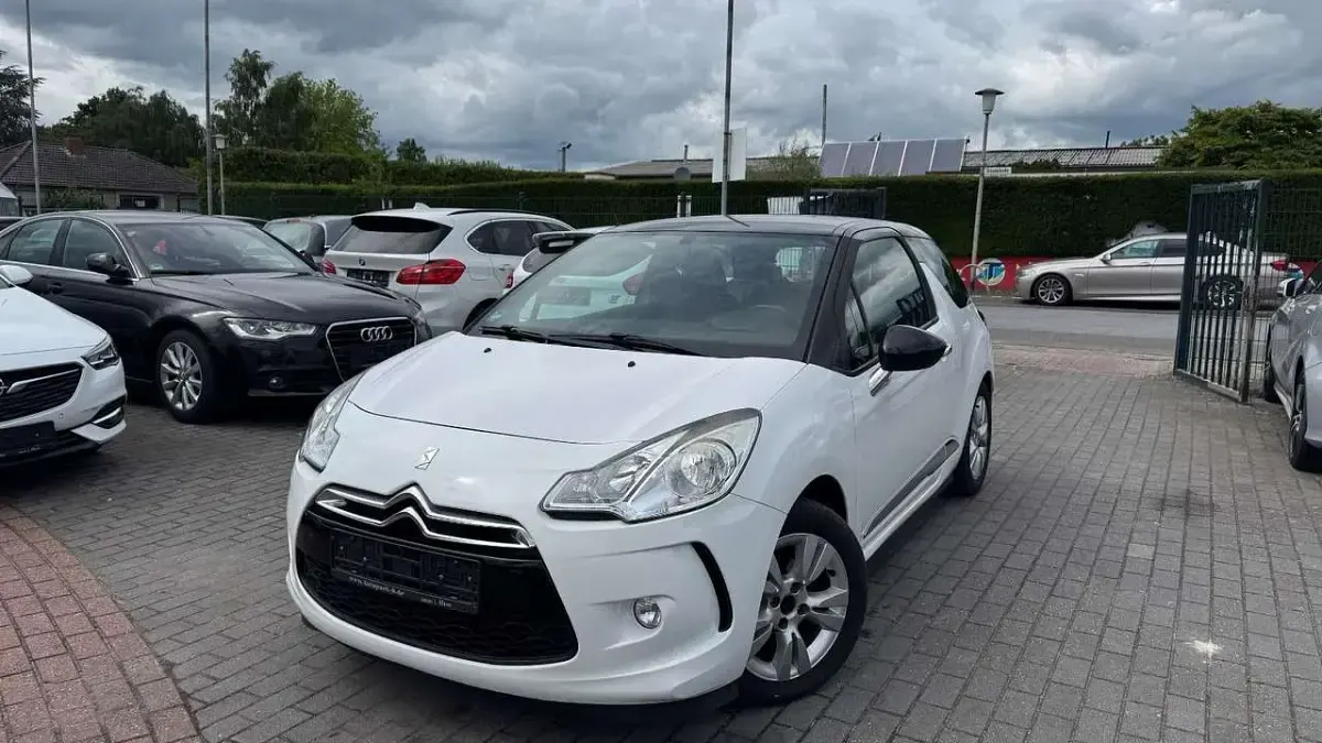 Gebraucht Citroën DS3 Chic 82 PS (60 kW) 2014 Weiß (blanc banquise) Kleinwagen