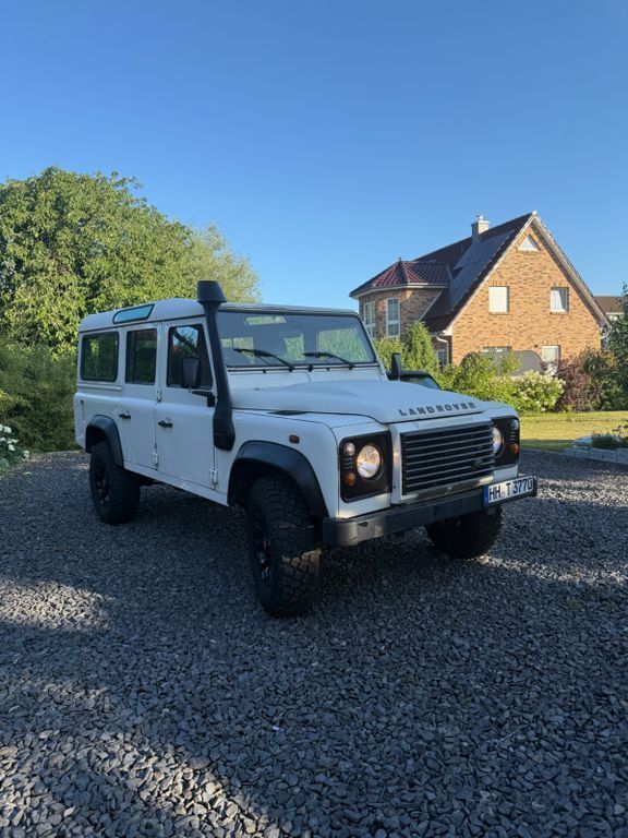 Weiß Gebraucht 2010 Land Rover Defender SUV | 37.800 € (Fairer Preis) - Bild 1/4