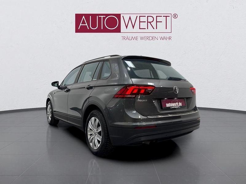 Gebraucht VW Tiguan 125 PS (91 kW) 2018 Grau SUV