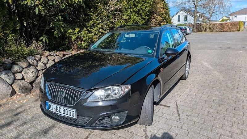 Gebraucht Seat Exeo Style 143 PS (105 kW) 2011 Schwarz Limousine
