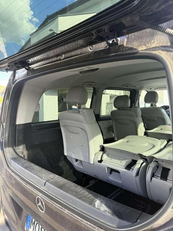 Gebraucht Mercedes V220 Edition 190 PS (139 kW) 2014 Braun Van / Kleinbus