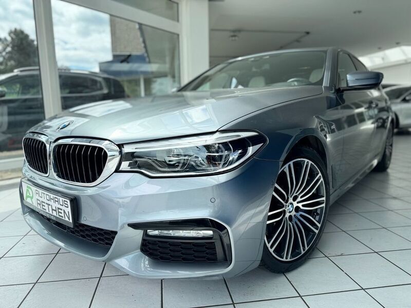 Blau Gebraucht 2017 BMW 530 M Sport Limousine | 31.390 € (Teuer) - Bild 1/4