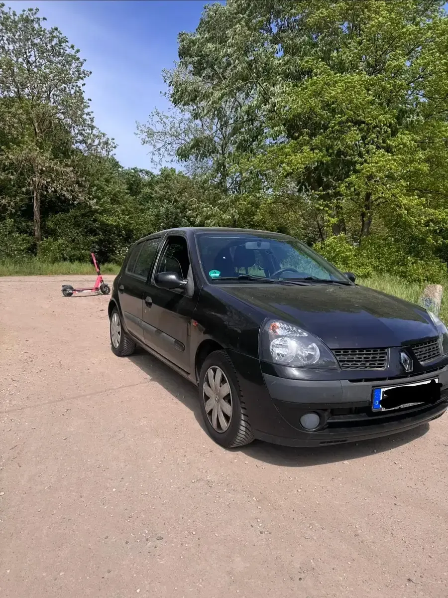 Brugt Renault Clio II 75 HK (55 kW) 2003 Sort Hatchback