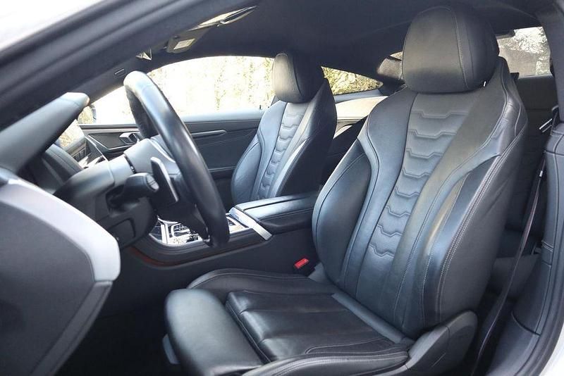 Gebraucht BMW M850 Performance 530 PS (389 kW) 2021 Mineralweiss (metallic) Coupé