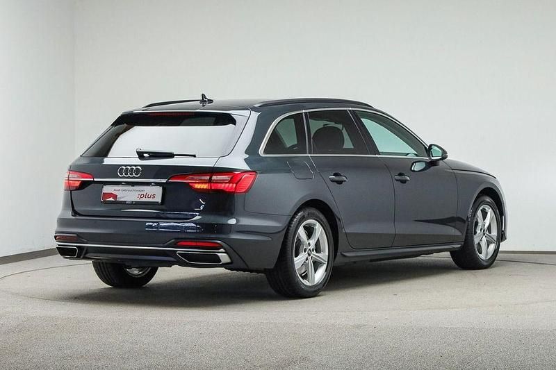 Gebraucht Audi A4 Advanced Plus 163 PS (119 kW) 2022 Manhattangrau metallic Kombi