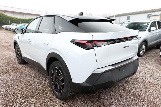 Neu Peugeot 3008 GT 145 PS (106 kW) 2025 Okenit weiß metallic / dach: sch okenit weiß metallic / dach: sch SUV