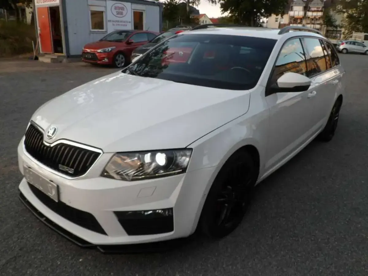 Gebraucht Skoda Octavia RS 184 PS (135 kW) 2013 Candyweiss Kombi