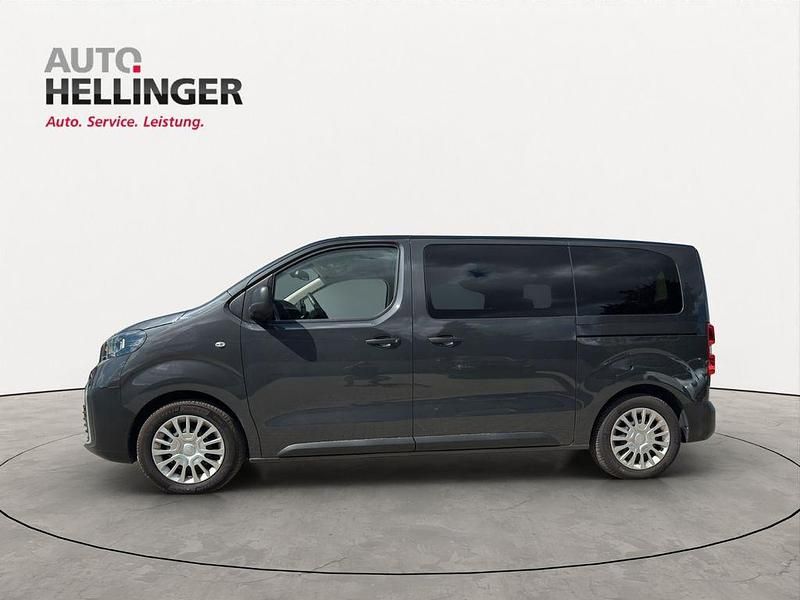 Gebraucht Toyota Proace Verso Comfort 144 PS (105 kW) 2024 Titanium grey metallic Kombi