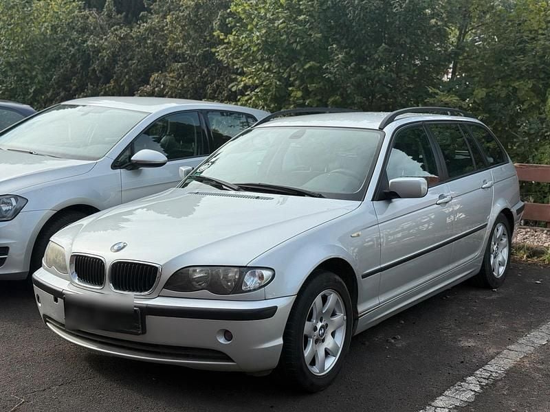 Silber Gebraucht 2002 BMW 318 Kombi | 599 € (Fairer Preis) - Bild 1/4