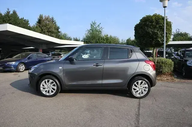 Gebraucht Suzuki Swift Comfort 83 PS (61 kW) 2022 Mineral grey Kleinwagen
