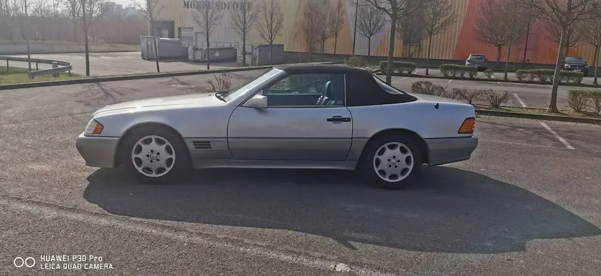 Gebraucht Mercedes SL500 326 PS (239 kW) 1991 Silber Cabrio