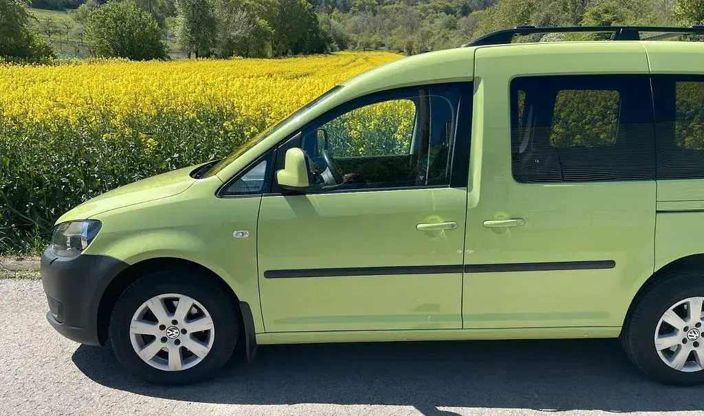 Occasion VW Caddy 109 ch (80 kW) 2013 Vert Monospace