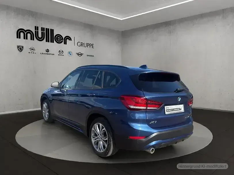 Gebraucht BMW X1 Sport Line 220 PS (161 kW) 2020 Phytonicblau (metallic) SUV