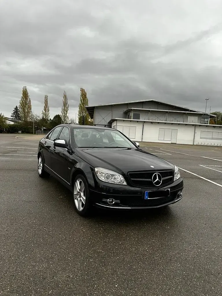 Gebraucht Mercedes C200 Avantgarde 184 PS (135 kW) 2007 Schwarz Limousine