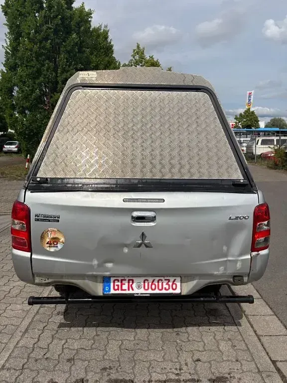 Gebraucht Mitsubishi L200 154 PS (113 kW) 2017 Silber Pickup