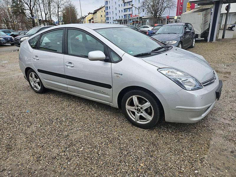Gebraucht Toyota Prius Sol 77 PS (56 kW) 2009 Silver metallic Kleinwagen