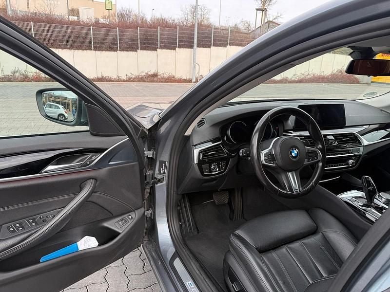 Usata BMW 530e 2018 Grigio Berlina