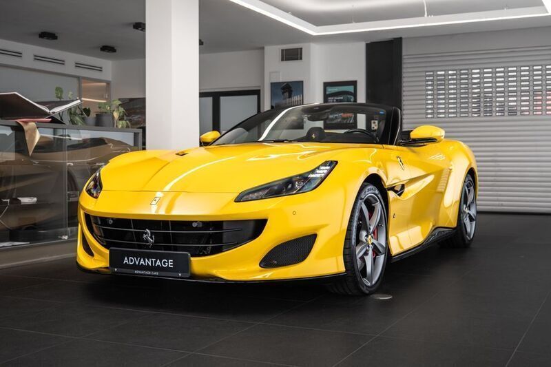 Gelb Gebraucht 2020 Ferrari Portofino Cabrio | 208.990 € (Fairer Preis) - Bild 1/4