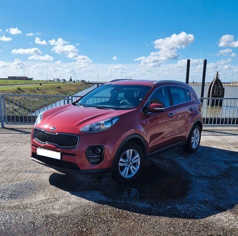 Rot Gebraucht 2017 Kia Sportage DREAM-TEAM Edition SUV | 13.500 € (Fairer Preis) - Bild 1/4