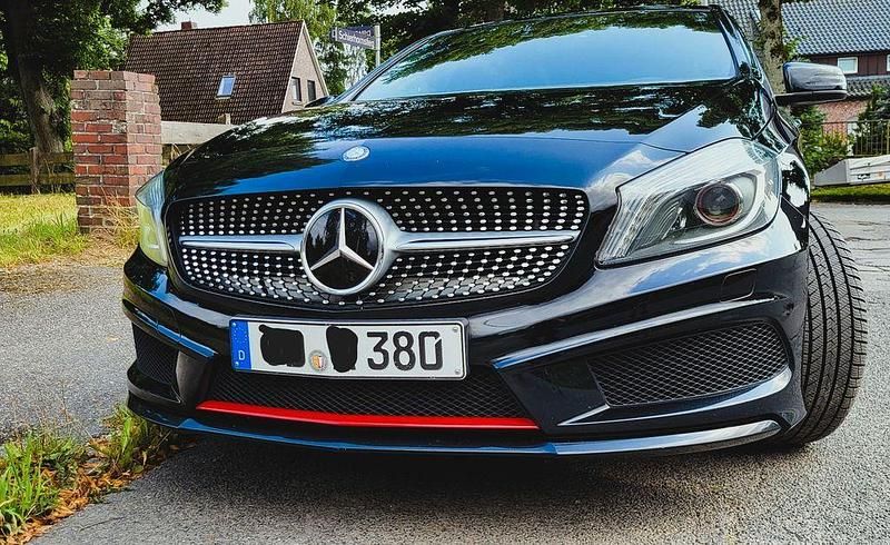 Schwarz Gebraucht 2014 Mercedes A250 AMG line Limousine | 14.600 € (Fairer Preis) - Bild 1/4