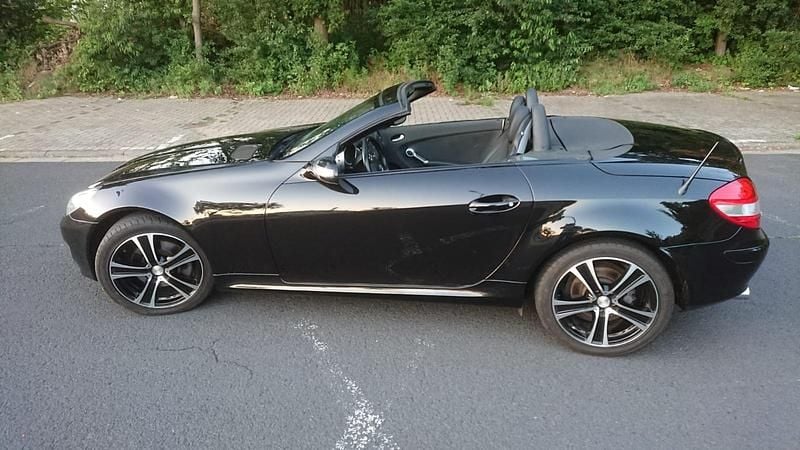 Gebraucht Mercedes SLK280 231 PS (169 kW) 2005 Schwarz Cabrio