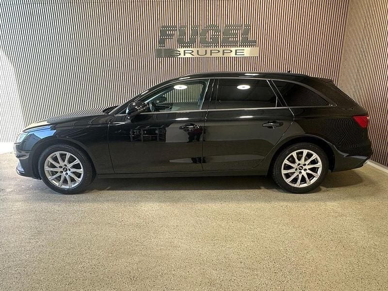 Gebraucht Audi A4 Comfort 150 PS (110 kW) 2022 Mythosschwarz metallic Kombi