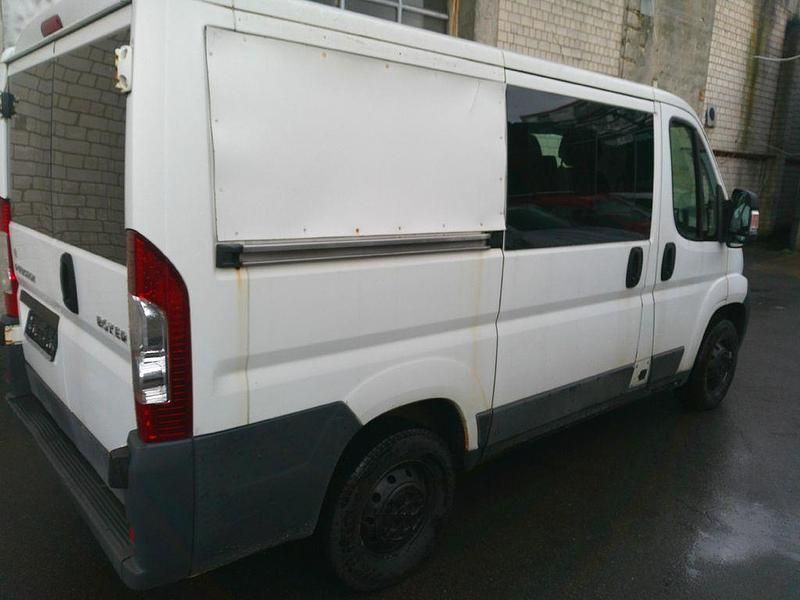 Gebraucht Peugeot Boxer 101 PS (74 kW) 2011 Weiß Van