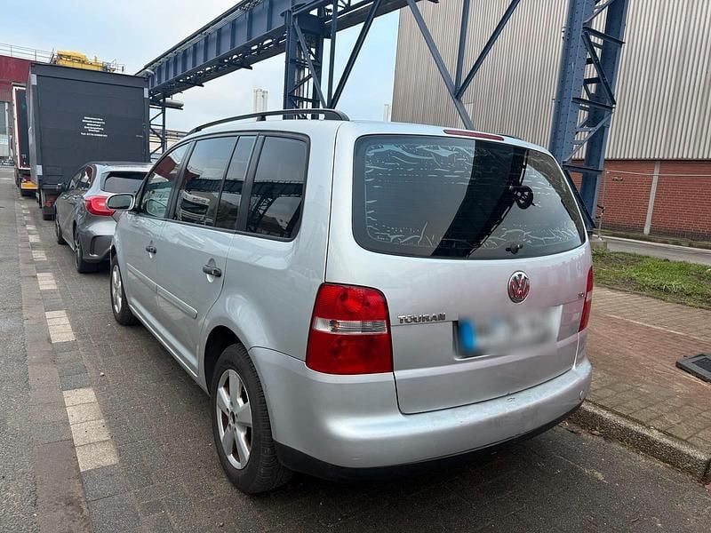 Gebraucht VW Touran 105 PS (77 kW) 2005 Silber Van / Kleinbus