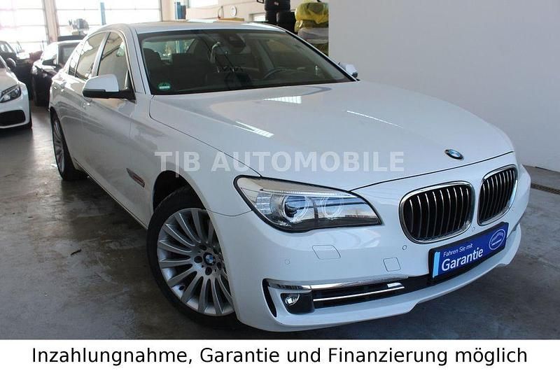 Gebraucht BMW 740 Performance 313 PS (230 kW) 2013 Weiß Limousine