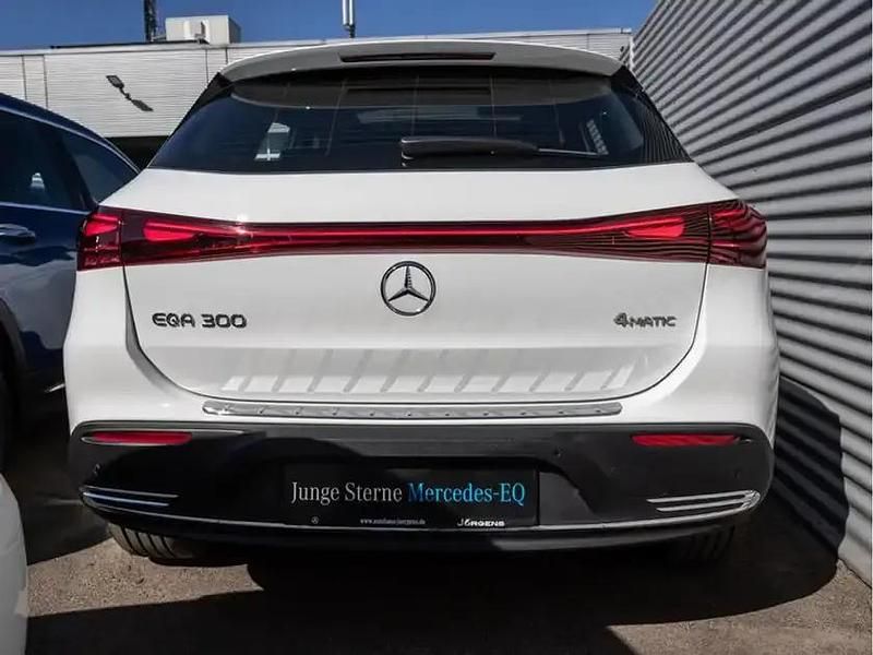 Gebraucht Mercedes EQA300 Progressive 167 kW (228 PS) 2025 Weiss polarweiß SUV