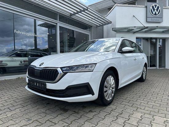 Weiß Gebraucht 2022 Skoda Octavia Kombi | 15.480 € (Fairer Preis) - Bild 1/4