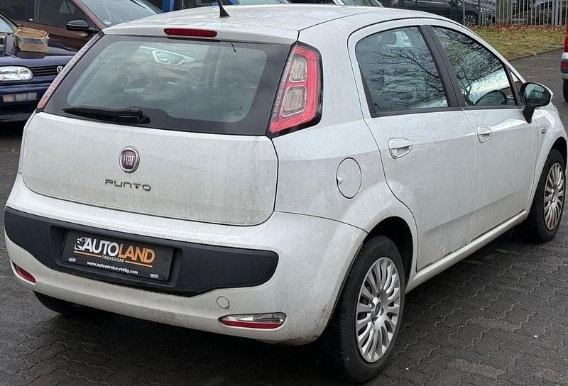 Gebraucht Fiat Punto Evo 69 PS (50 kW) 2011 Weiß Kleinwagen