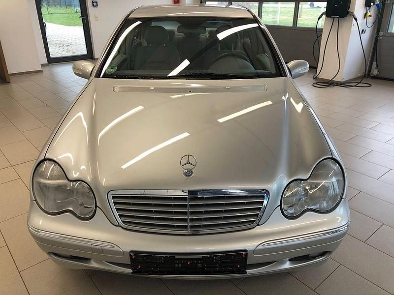 Gebraucht Mercedes C240 Elegance 170 PS (125 kW) 2000 Silber Limousine