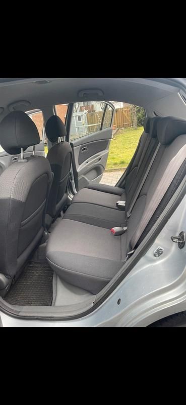 Gebraucht Kia Rio 110 PS (80 kW) 2005 Grau Kleinwagen