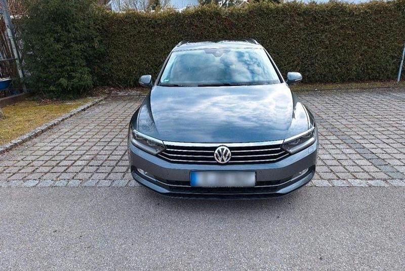 Gebraucht VW Passat Comfortline 150 PS (110 kW) 2015 Grau Kombi