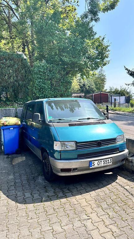 Grün Gebraucht 1995 VW T4 Van | 2.500 € - Bild 1/4