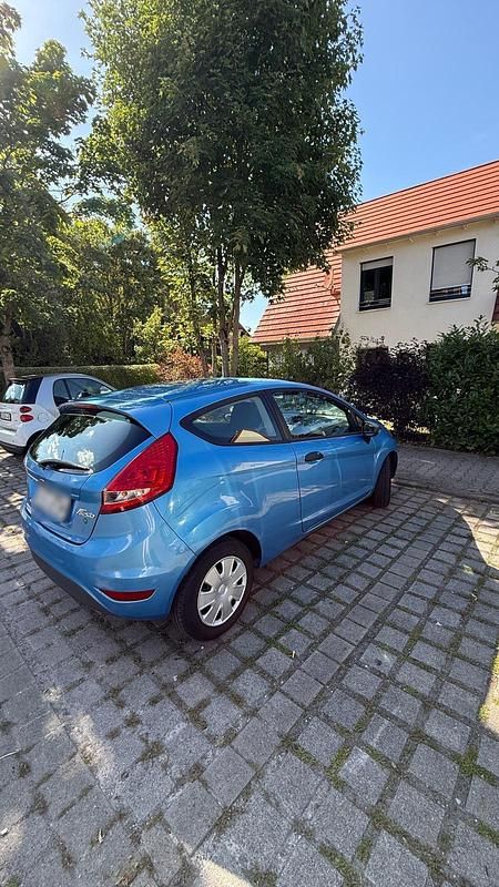 Gebraucht Ford Fiesta 60 PS (44 kW) 2009 Blau Kleinwagen