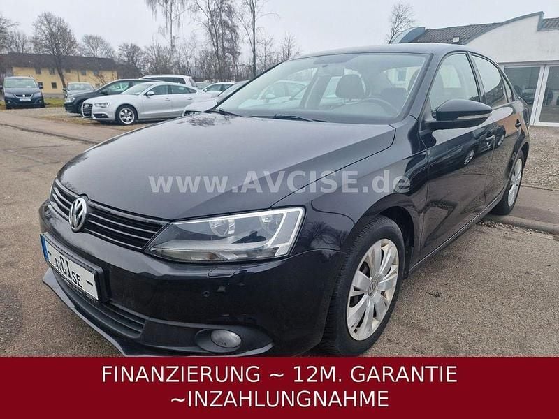 Gebraucht VW Jetta 105 PS (77 kW) 2011 Schwarz Limousine