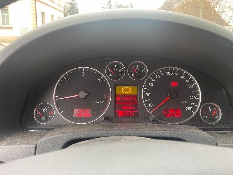 Gebraucht Audi A6 180 PS (132 kW) 2004 Schwarz Kombi