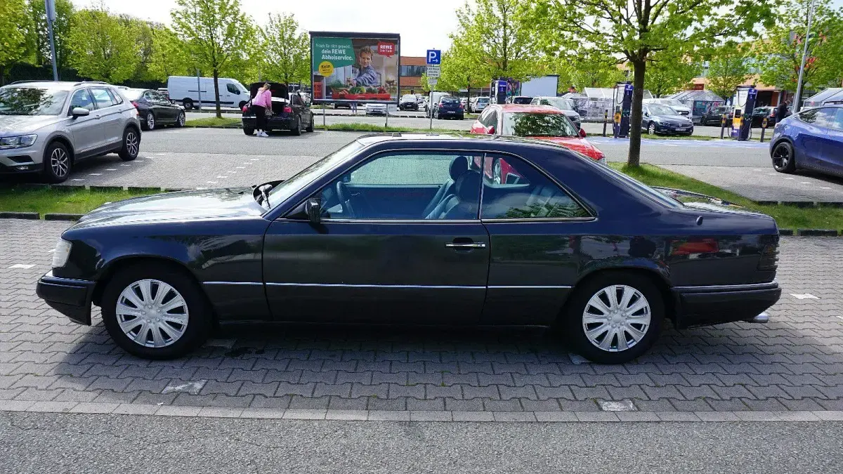 Brugt Mercedes E220 Classic 150 HK (110 kW) 1995 Sort Coupe