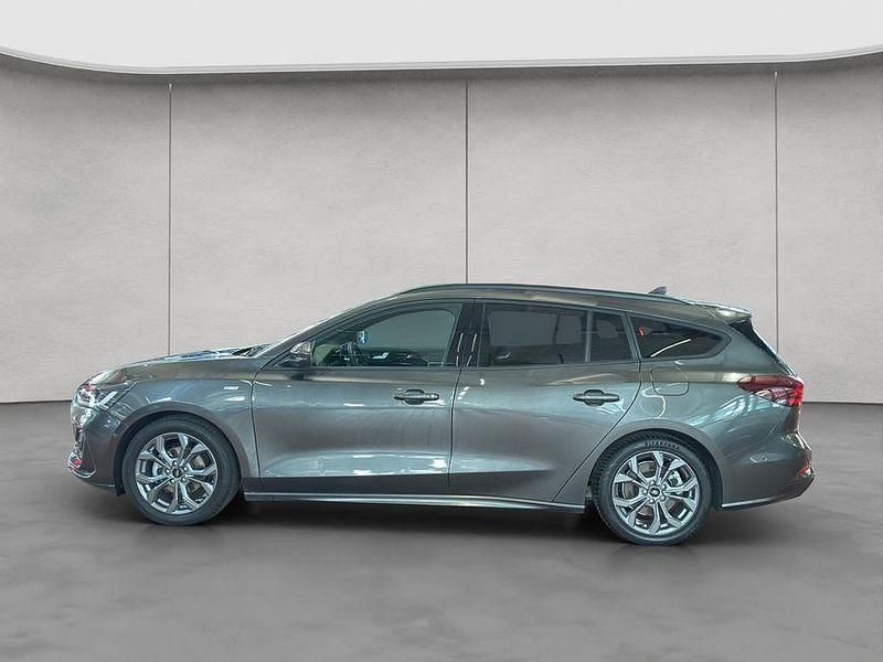 Gebraucht Ford Focus ST-Line X 155 PS (114 kW) 2024 Grau Kombi